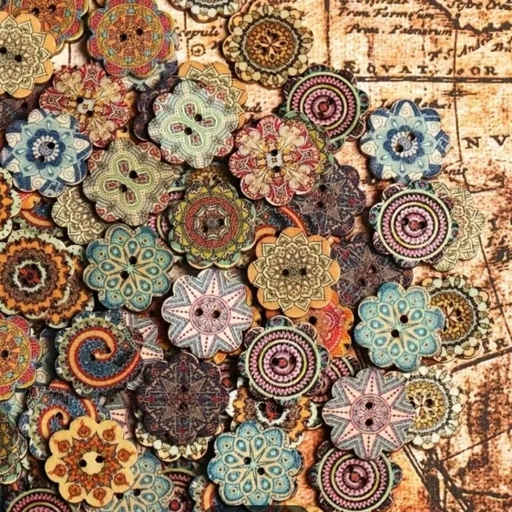 🍒NEW 50 PIECE WOODEN BUTTONS - Picture 3 of 7